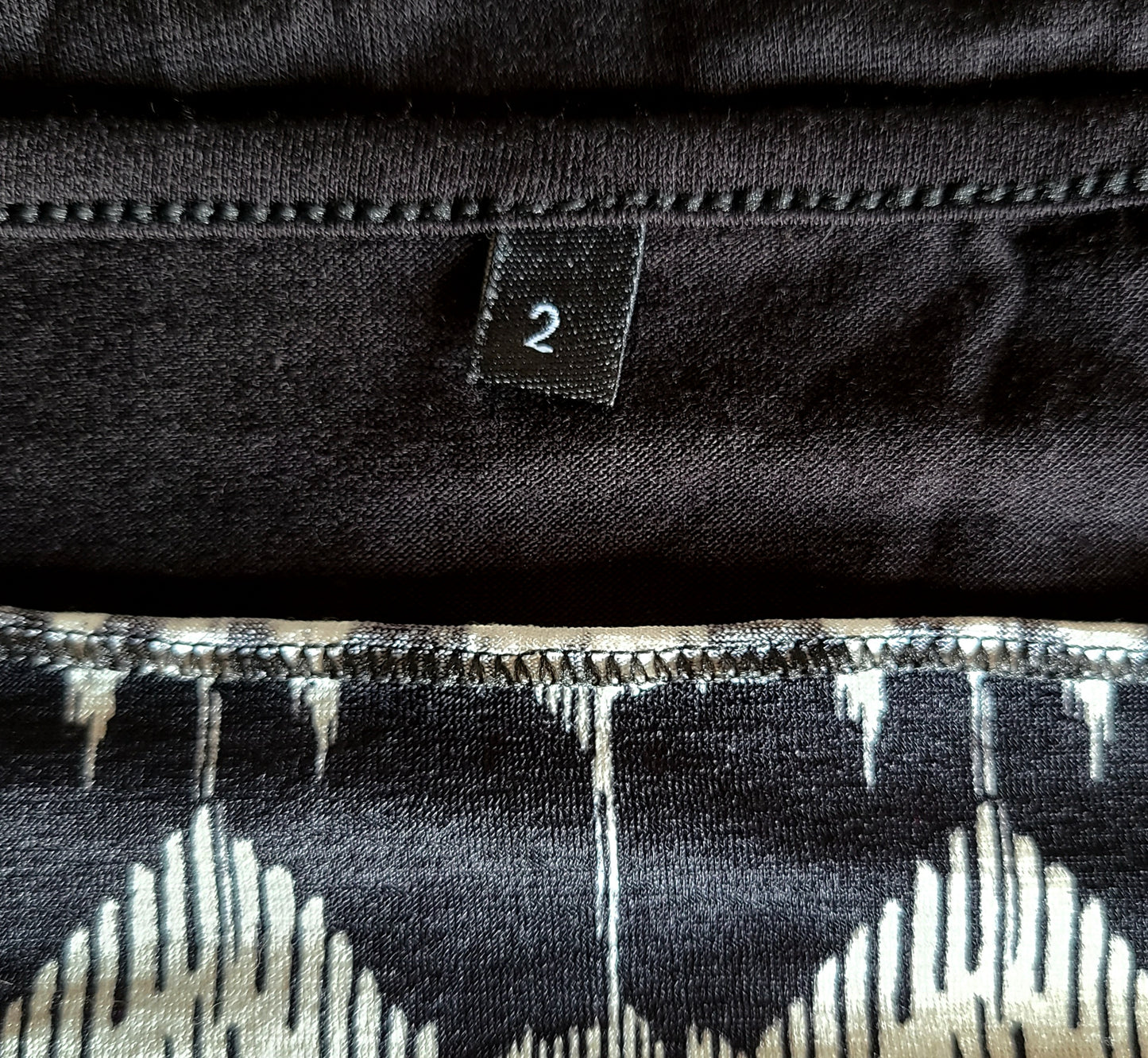 Tee-shirt imprimé sans manche