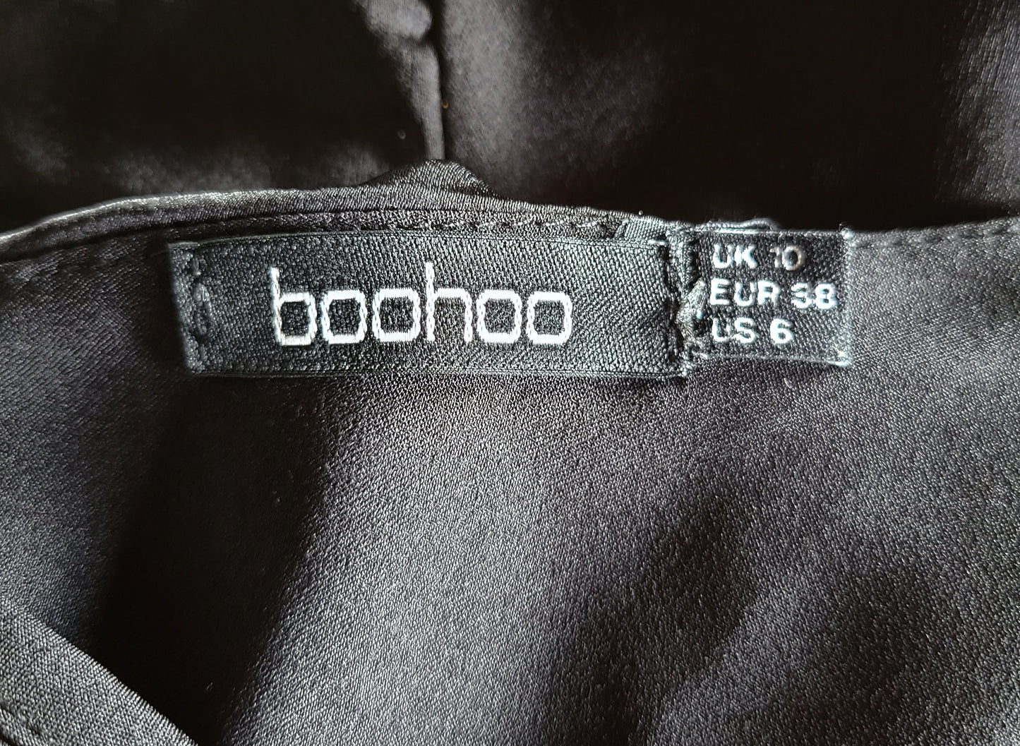 Combi-short satiné épaules dénudées Boohoo