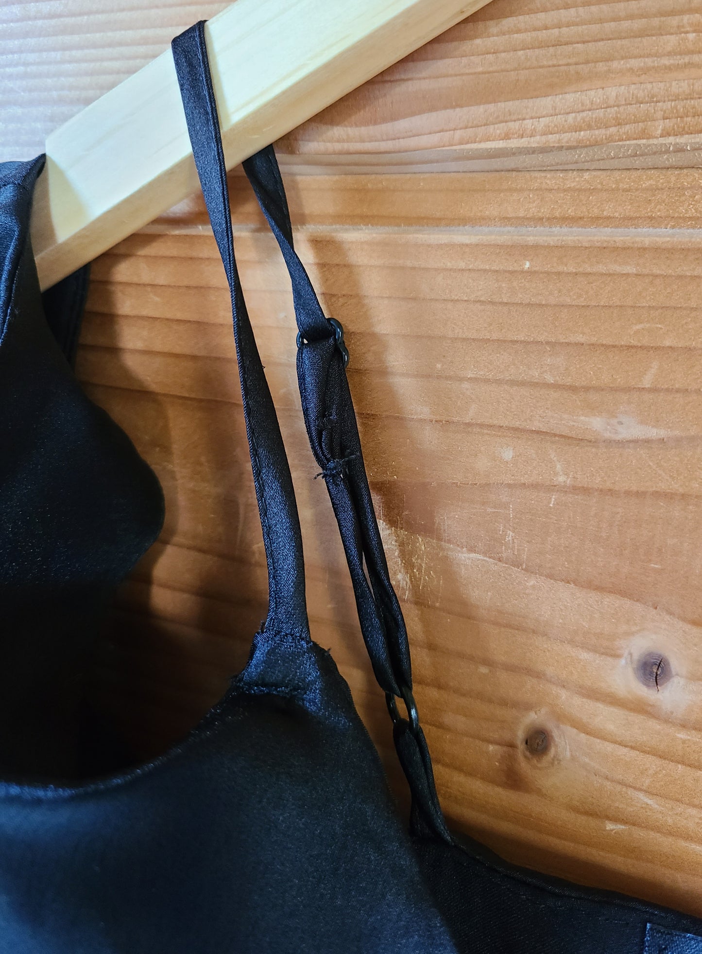 Combi-short satiné épaules dénudées Boohoo