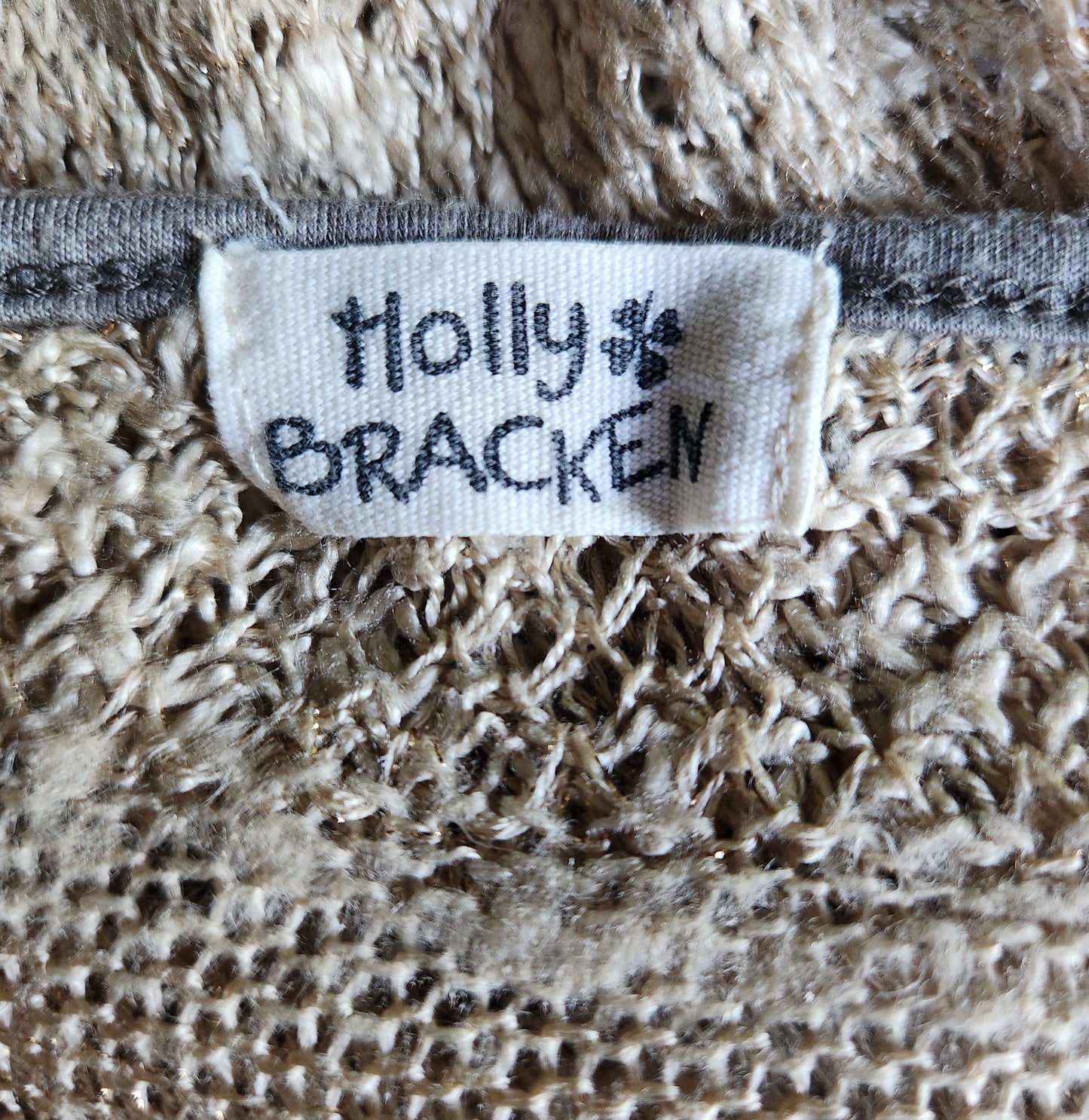 Pull fin avec bijoux déco Molly Bracken