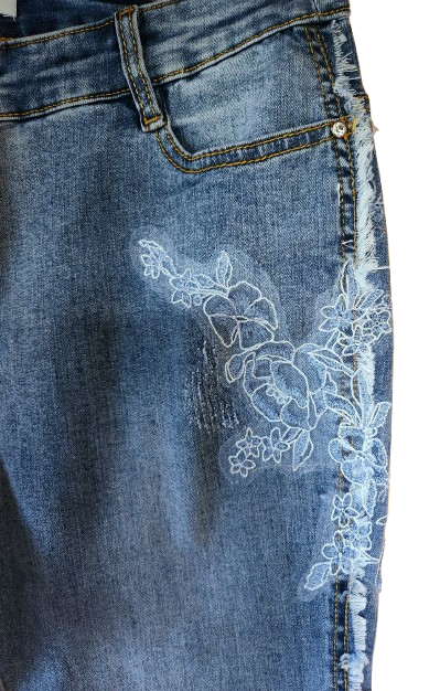Jean avec strass et broderies Punt Roma