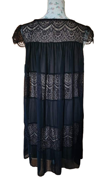 Robe en dentelle Manoukian