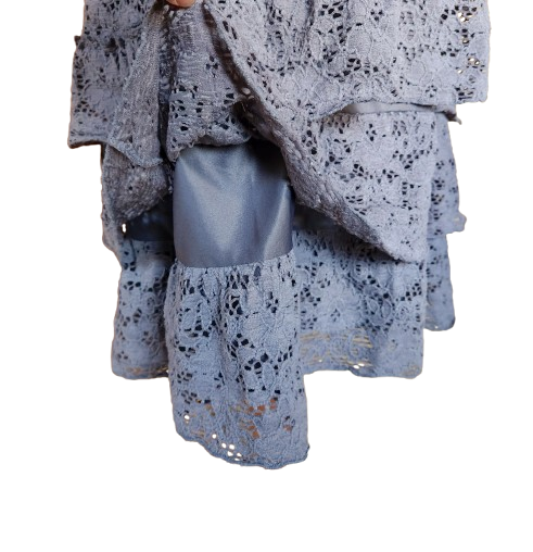 Robe en dentelle avec volants Armand Thiery