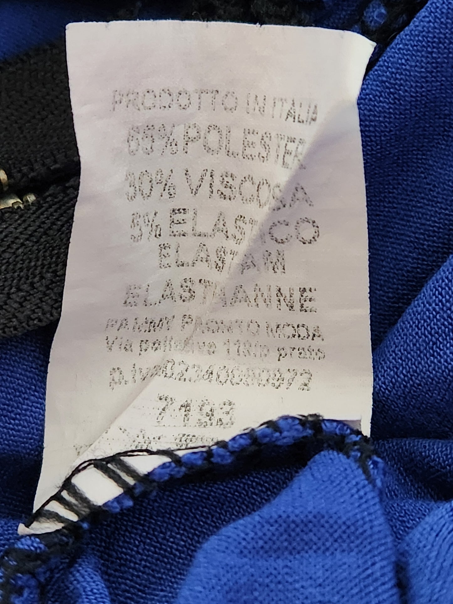 Robe moulante en dentelle noire Made in Italy