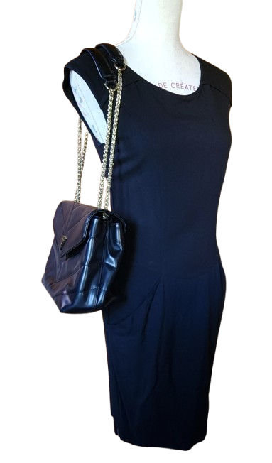 Magnifique sac à main avec chaîne dorée GUESS