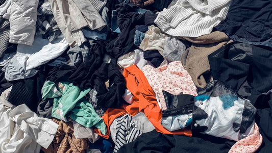 Upcycling : 5 idées pour un vêtement usé en pièce tendance
