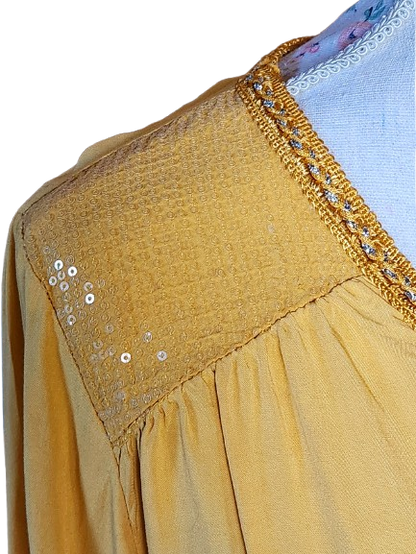 Blouse fluide avec col brodé