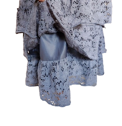 Robe en dentelle avec volants Armand Thiery