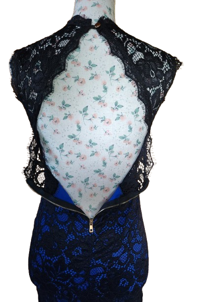 Robe moulante en dentelle noire Made in Italy