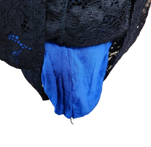 Robe moulante en dentelle noire Made in Italy