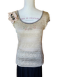 Pull fin avec bijoux déco Molly Bracken